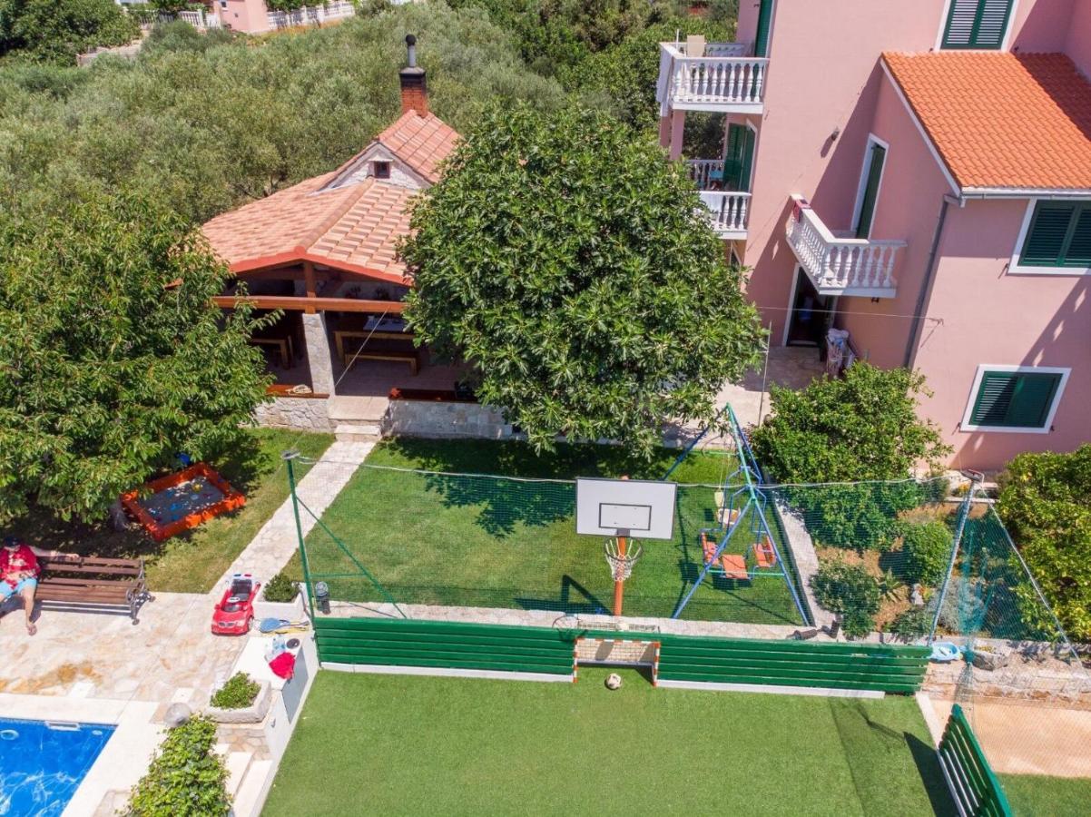 Apartments Mirko Seget Vranjica Bagian luar foto