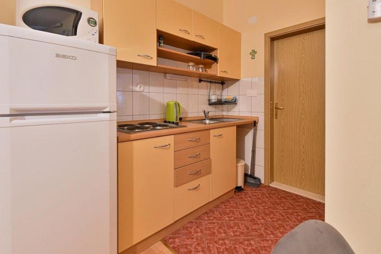 Apartments Mirko Seget Vranjica Bagian luar foto