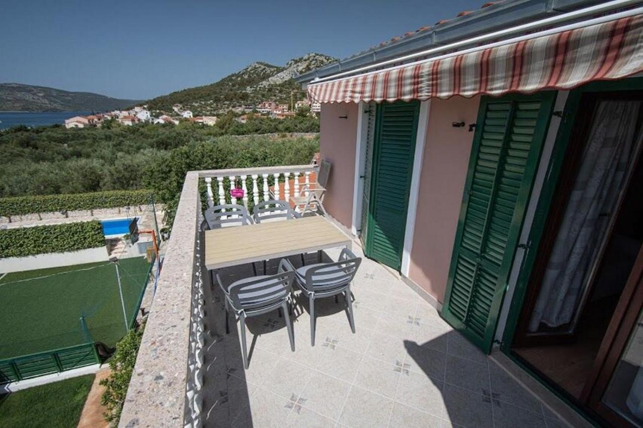 Apartments Mirko Seget Vranjica Bagian luar foto